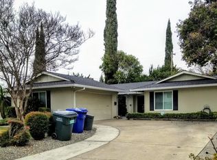 9073 La Riviera Dr, Sacramento, CA 95826