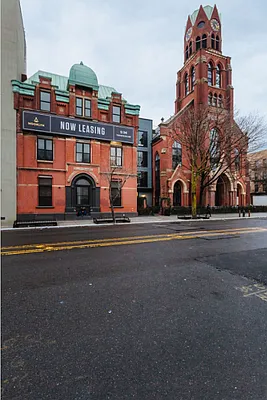 Rented by Nooklyn NYC LLC | media 51