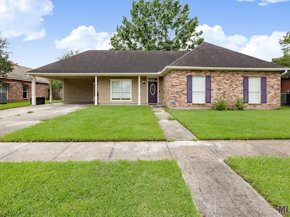 40301 La Rochelle Rd, Prairieville, LA 70769