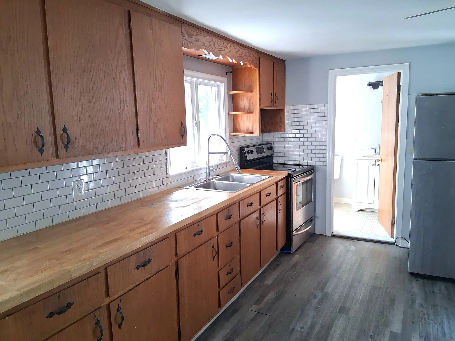 3 bed, 1500 sqft, $2,300 — Photo 2
