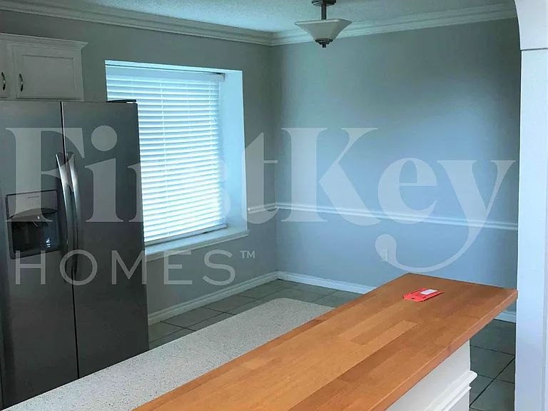 1027 Sea Shell Dr — Photo 5