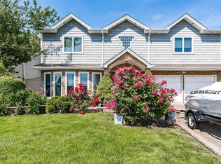 2910 Lee Pl, Bellmore, NY 11710