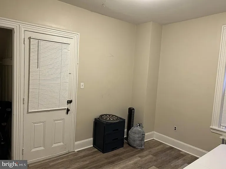 208 W Gay St #2 — Photo 5
