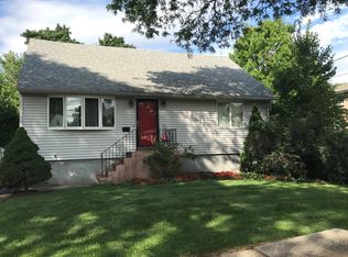 457 Lasalle Ave, Hasbrouck Heights, NJ 07604