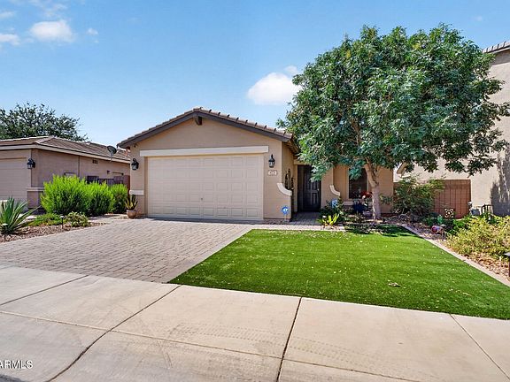 3rd image of 823 W LEADWOOD Avenue