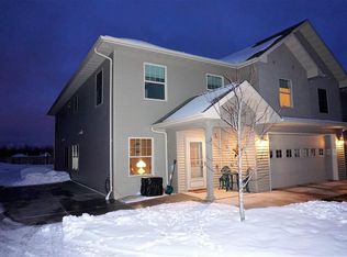 37 Waterview Dr, Duluth, MN 55810