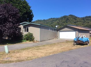 98091 Twin Firs Ct, Brookings, OR