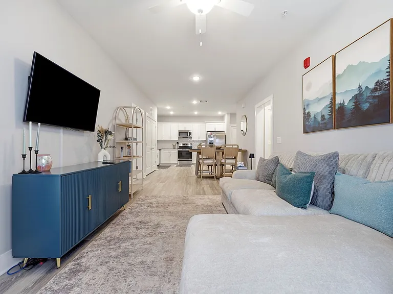 Pine Reserve Apartments — Photo 26
