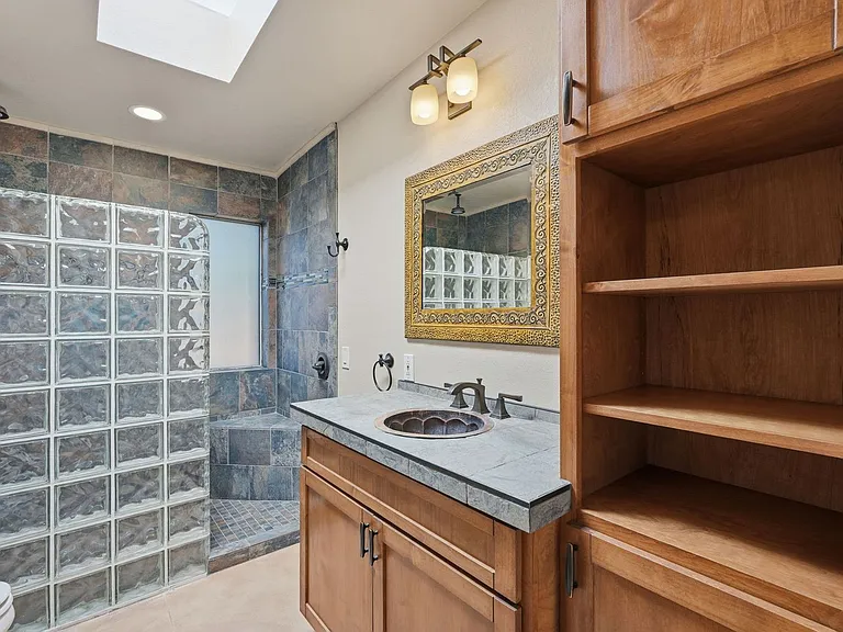 4380 N Camino De Carrillo — Photo 32