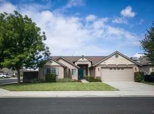 3212 N Zion Cir, Hanford, CA 93230