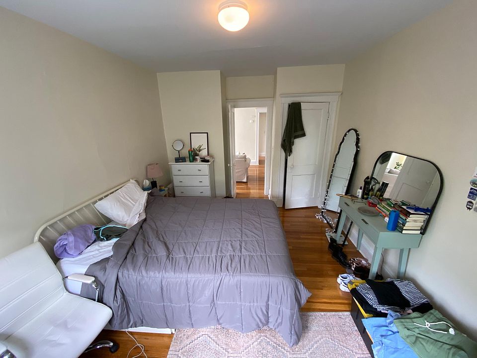 1st image of 1634A Commonwealth Ave #25
