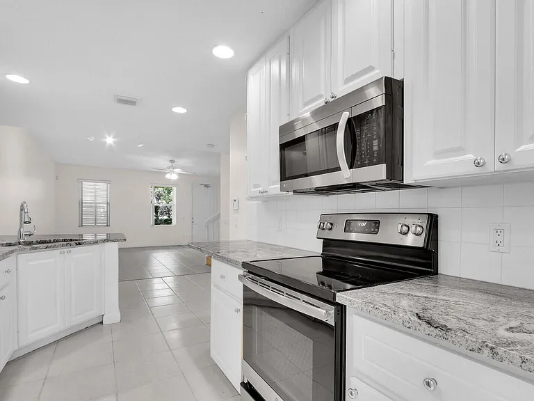 3183 E Community Dr — Photo 5