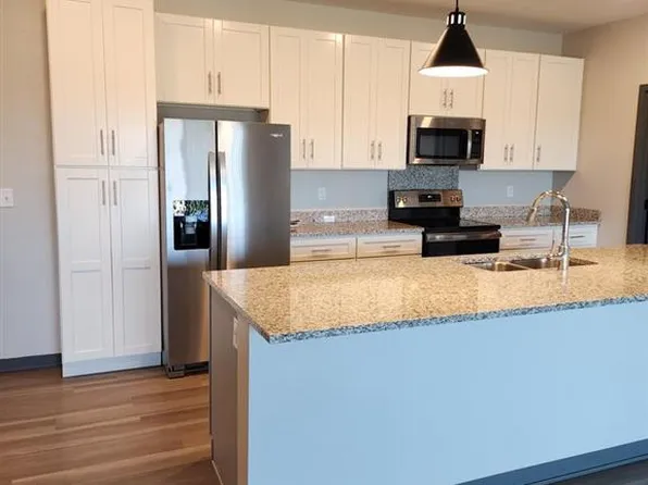 The Harbor, 7307 N 279th St #2-101, Valley, NE 68064