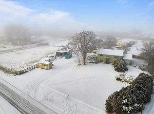 19 E Maple St, Burbank, WA 99323