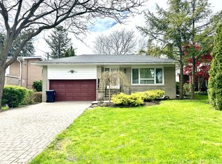 36 Sumner Heights Dr, Toronto, ON M2K 1Y3
