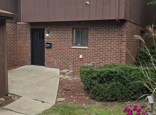 1469 Midland Ct, Joliet, IL 60436