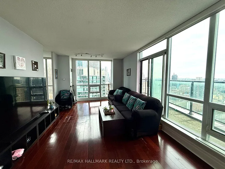 16 Yonge St #3803 — Photo 9