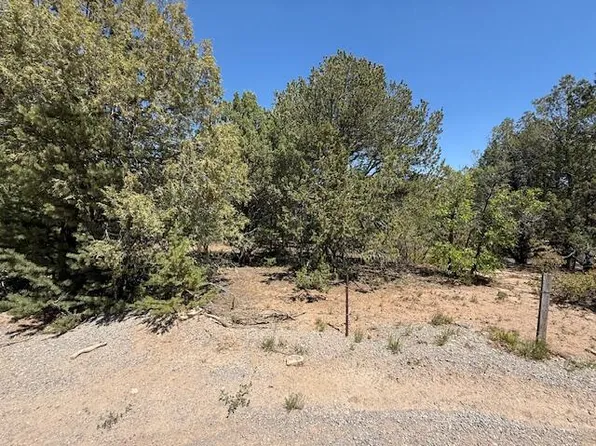 15 Memory Ln, Tijeras, NM 87059