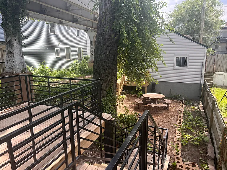 1713 W 18th Pl — Photo 13