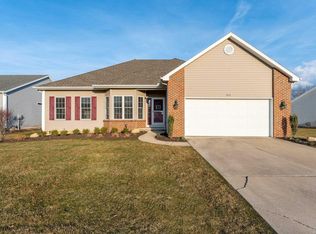 202 Livingston Bay Ct, Mishawaka, IN 46544