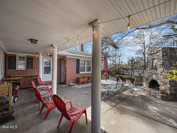 2nd image of 147 Honey Pod Farm Road