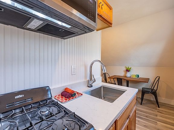 4th image of 482 Broadway APT 2
