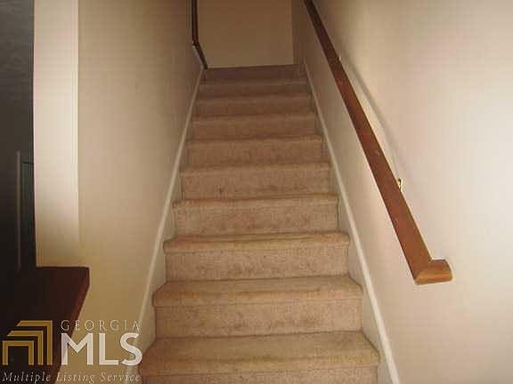 5th image of 3459 Lee Ct
