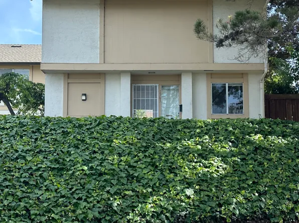 1363 Ridgecrest Rd, Pinole, CA 94564