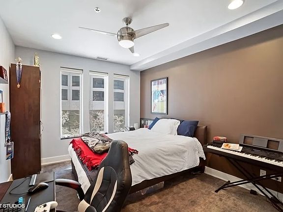 5th image of 178 N Harbor Dr Unit 178