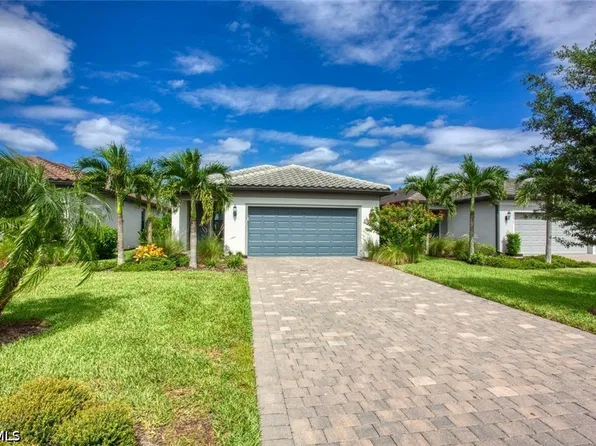 20032 Kingmont Dr, Estero, FL 33928