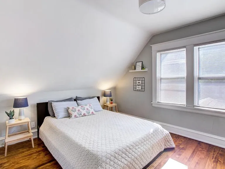 2623 Jackson St NE — Photo 18