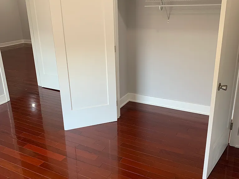 302 Richmond St #18 — Photo 10
