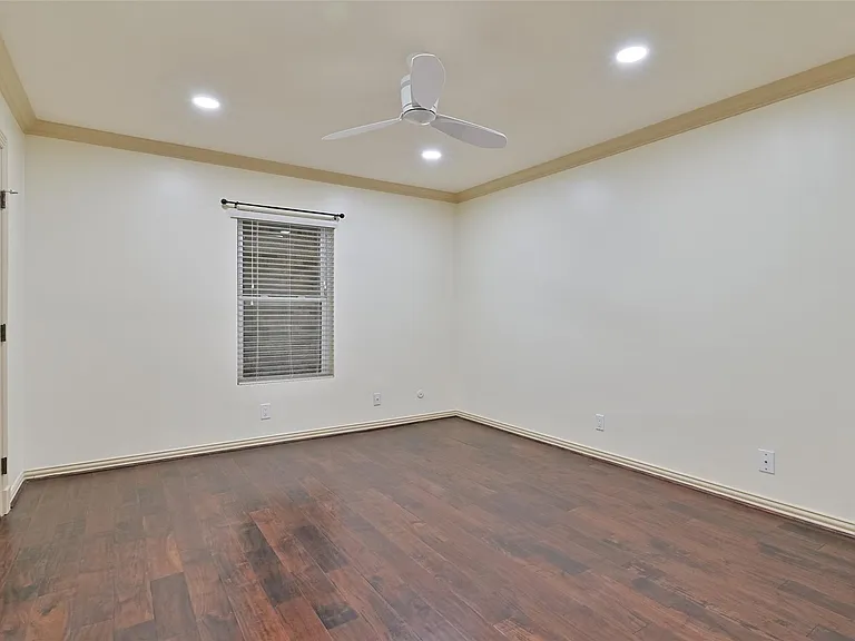 402 Postoffice #207 — Photo 22