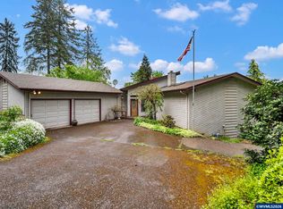 2319 Emerald Dr NW, Salem, OR 97304
