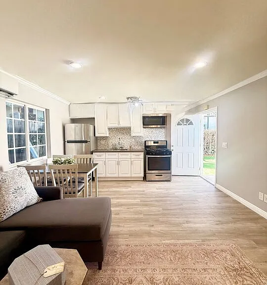 18002 Collins St — Photo 12