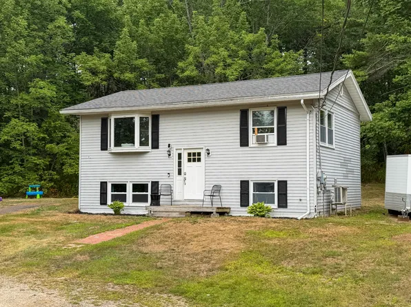 220 Post Road, Bowdoin, ME 04287