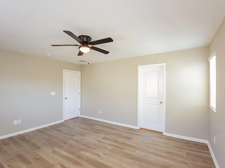 3565 Makley Cir — Photo 13