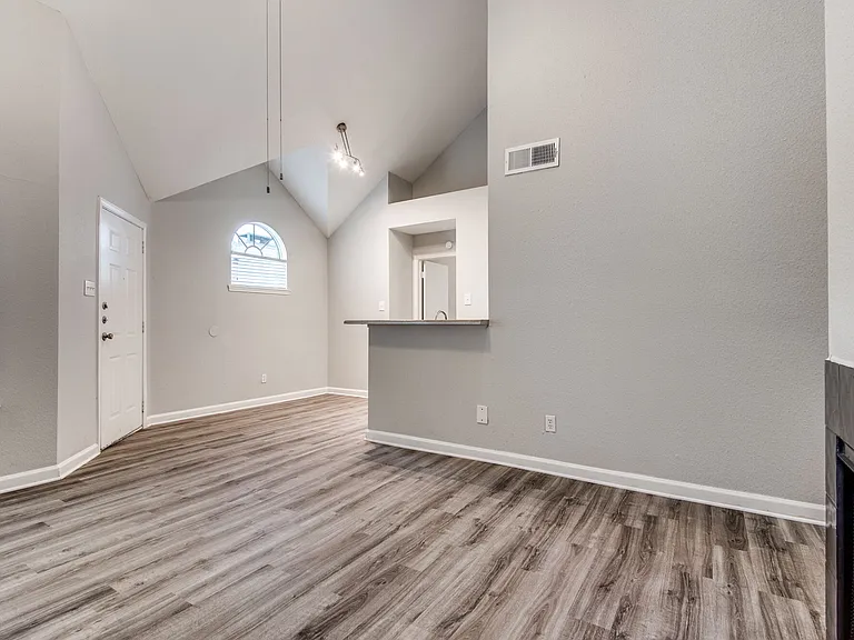 14135 Champions Dr — Photo 20