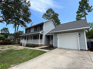 7445 Fairpoint Rd, Fayetteville, NC 28314