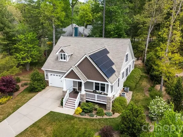 15 Quail Hollow Dr, Arden, NC 28704
