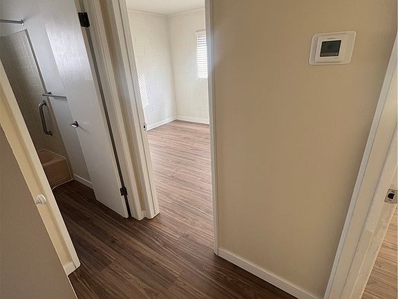 4th image of 820 A 27