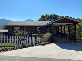 25 Battle St, Bryson City, NC 28713