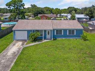 1076 24th St SW, Vero Beach, FL 32962