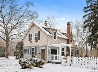 46 Prospect St, Bloomfield, CT 06002