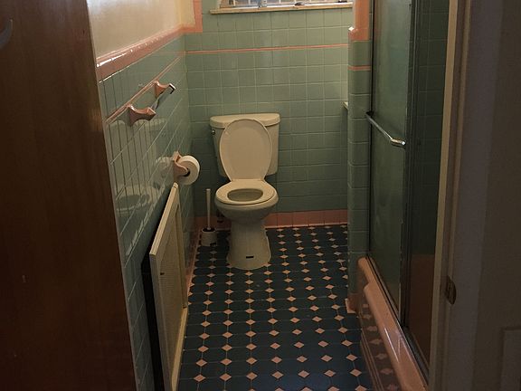 2nd image of 1322 Dickinson St #2