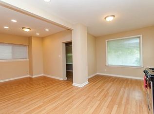 8912 S Elizabeth St, Chicago, IL 60620