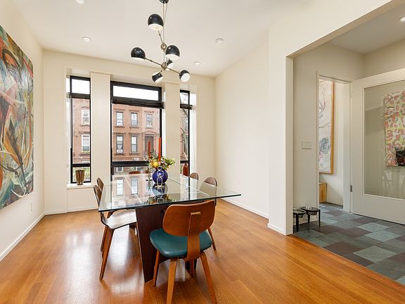 4th image of 337 Stuyvesant Ave