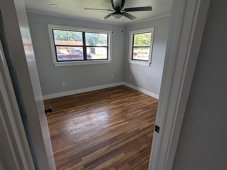 1014 Hayden Rd — Photo 8