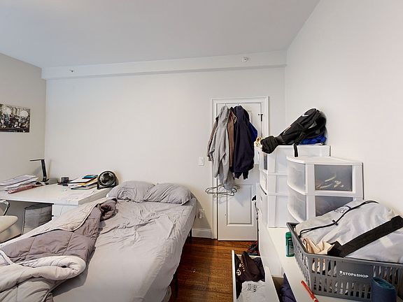 4th image of 2021 Commonwealth Ave APT 4