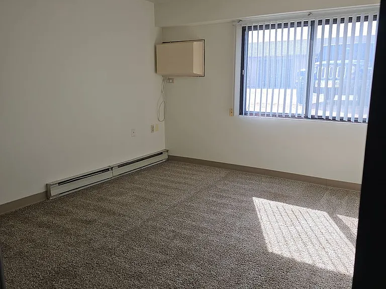Park Place West Apartments — Photo 48